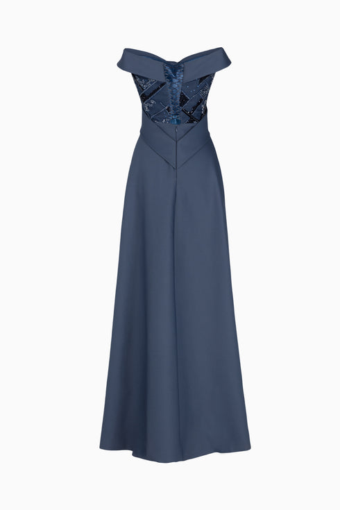 A Form Dress With Chest Knot Detail